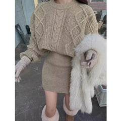 Round Neck Plain Cable Knit Mini Sheath Sweater Dress