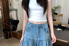 Low Rise Washed Studded Denim Capri Culottes