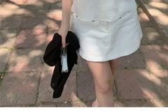 Sleeveless V-Neck Plain Lace Trim Crop Top