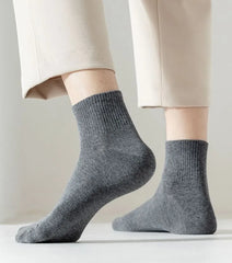Set Of 2 Pairs: Plain Ankle Socks