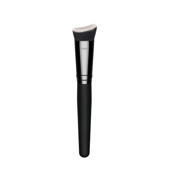 Angled Foundation & Contour Brush