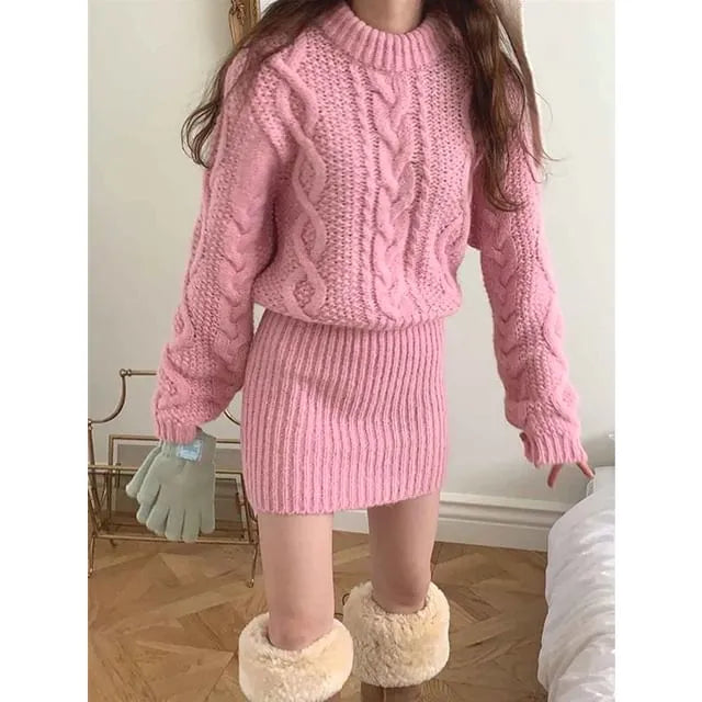 Round Neck Plain Cable Knit Mini Sheath Sweater Dress