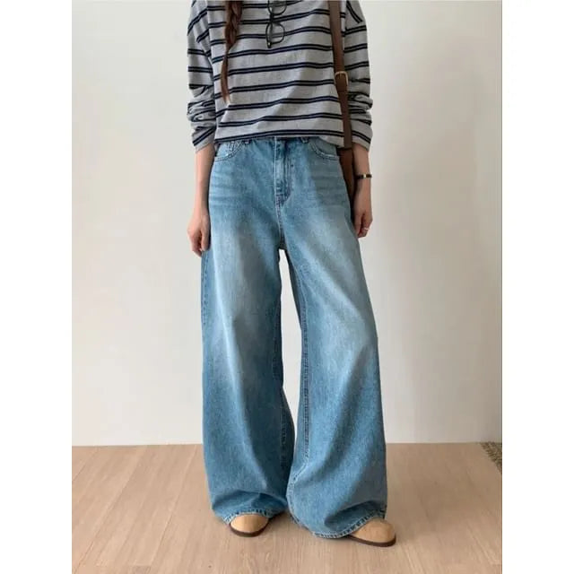 Mid-Rise Loose-Fit Jeans